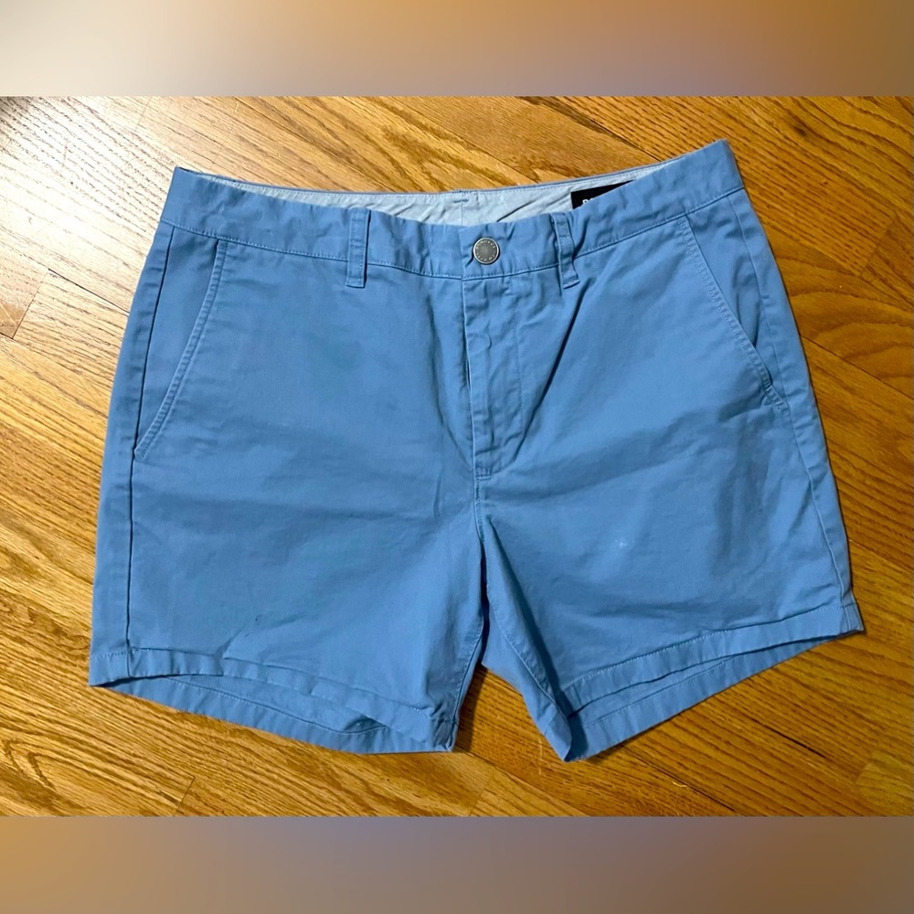 Bonobos shorts // light blue // Size 32 // 5”